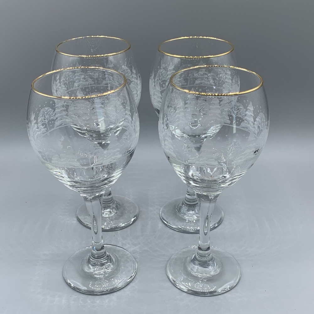 Four Clear Glass Libbey Etched Winter Pine Tree Band Wine Glasses Gold Rim